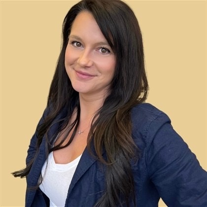 Rachelle Yeingst